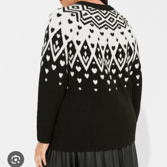 Torrid vegan cashmere fairisle pul sweater size 2 black and white heart sweater - Picture 2 of 8